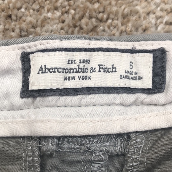 Abercrombie & Fitch shorts - Picture 2 of 4